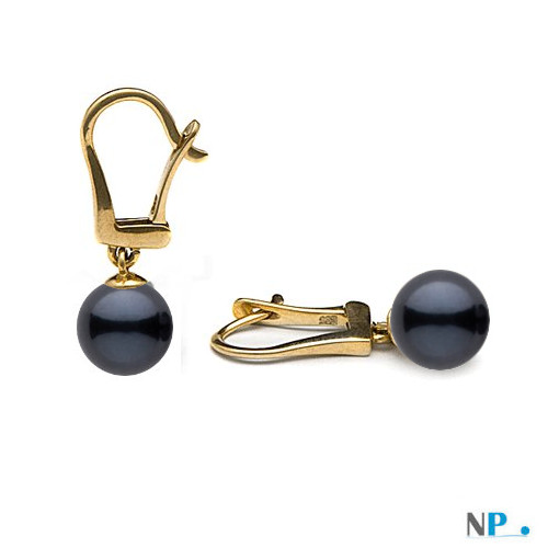 paire de boucles d'oreilles de perles de culture d'akoya noires montées sur dormeuses