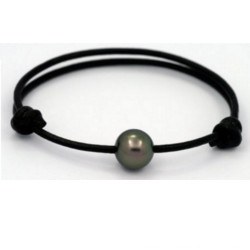 Bracelet avec une perle de Tahiti 10-11 mm AAA sur cuir aux noeuds coulissants