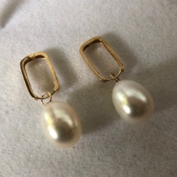 Boucles d'Oreilles Or 18k Perles d' Eau Douce Goutte 10,5 sur 13,5 mm
